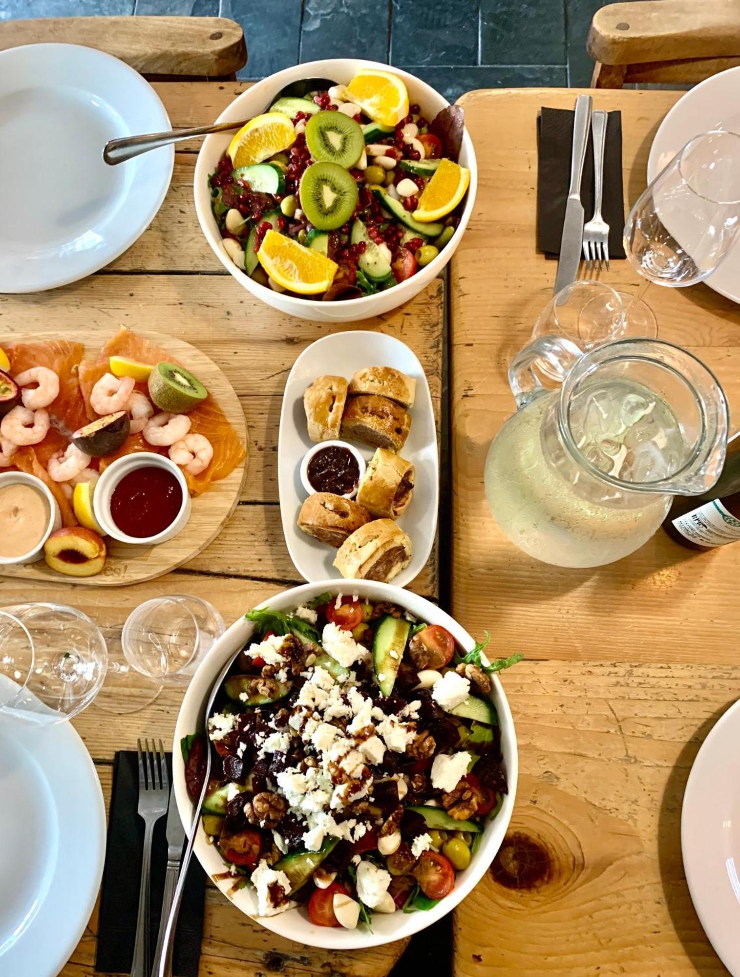 Blas At Fronlas Cafe - The Heart Of Newport Newport  Eksteriør billede